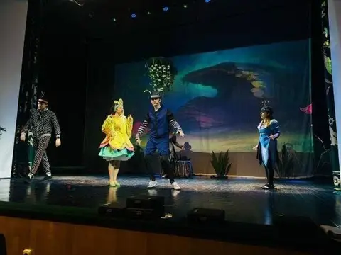 Спектакль «Дюймовочка»