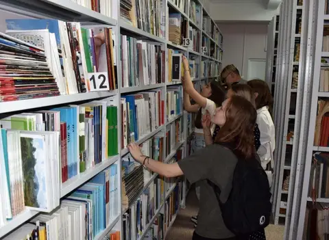 Викторина «Тайны книжного мира»