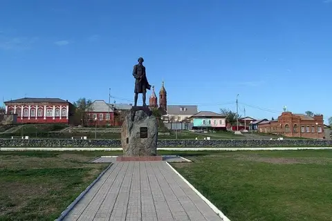 Познавательная программа «Основателю города посвящается…»