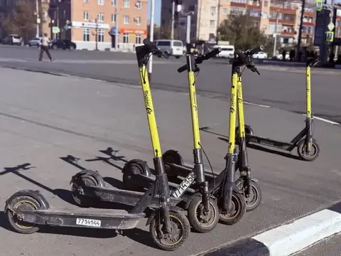 Скорость и парковки. В Орске ввели новые правила для поездок на самокатах