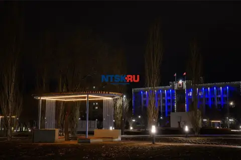 Дмитрий Буфетов и Олег Папунин рассказали, почему на благоустроенной площади перед зданием горадминистрации проводится мало городских мероприятий