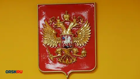 В Орске осуждён водитель, который протащил инспектора ГАИ на двери авто