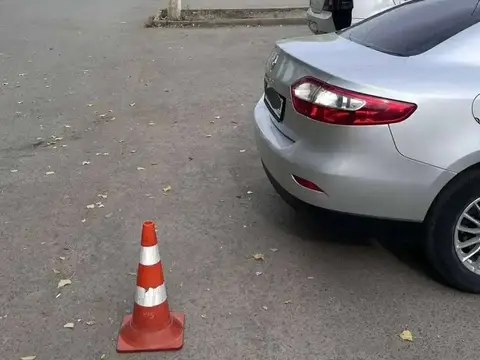 В Новотроицке после наезда «Рено» госпитализировали пенсионерку