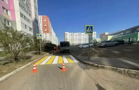 В Оренбурге на улице Поляничко новая «зебра» стерлась за считанные недели