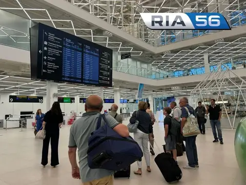 Московские рейсы в Оренбург массово задерживаются: один вылет отменён