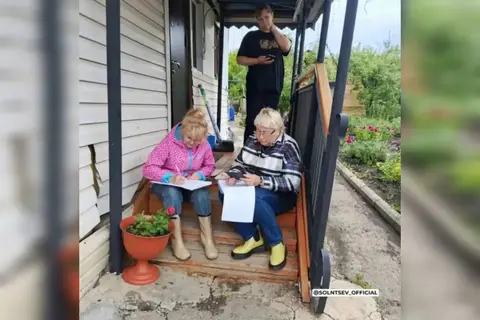 Жители Бугуруслана и района получили компенсации за пострадавшее от паводка жилье
