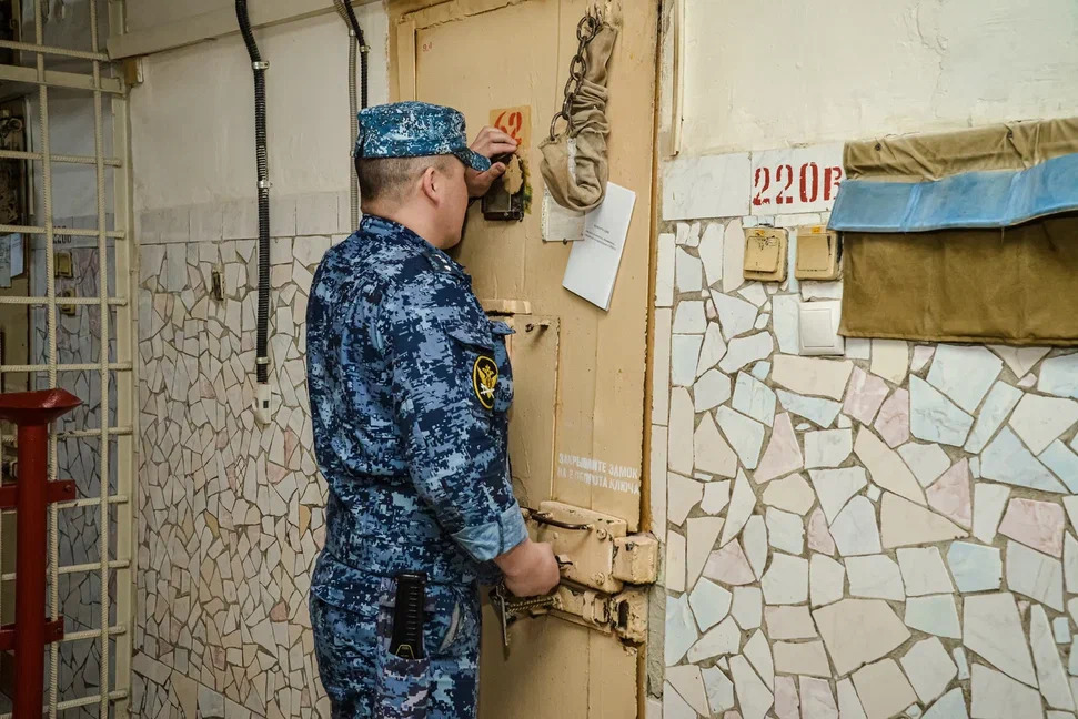 Оренбургскому подростку-грабителю грозит срок за телефон, отобранный у сверстника