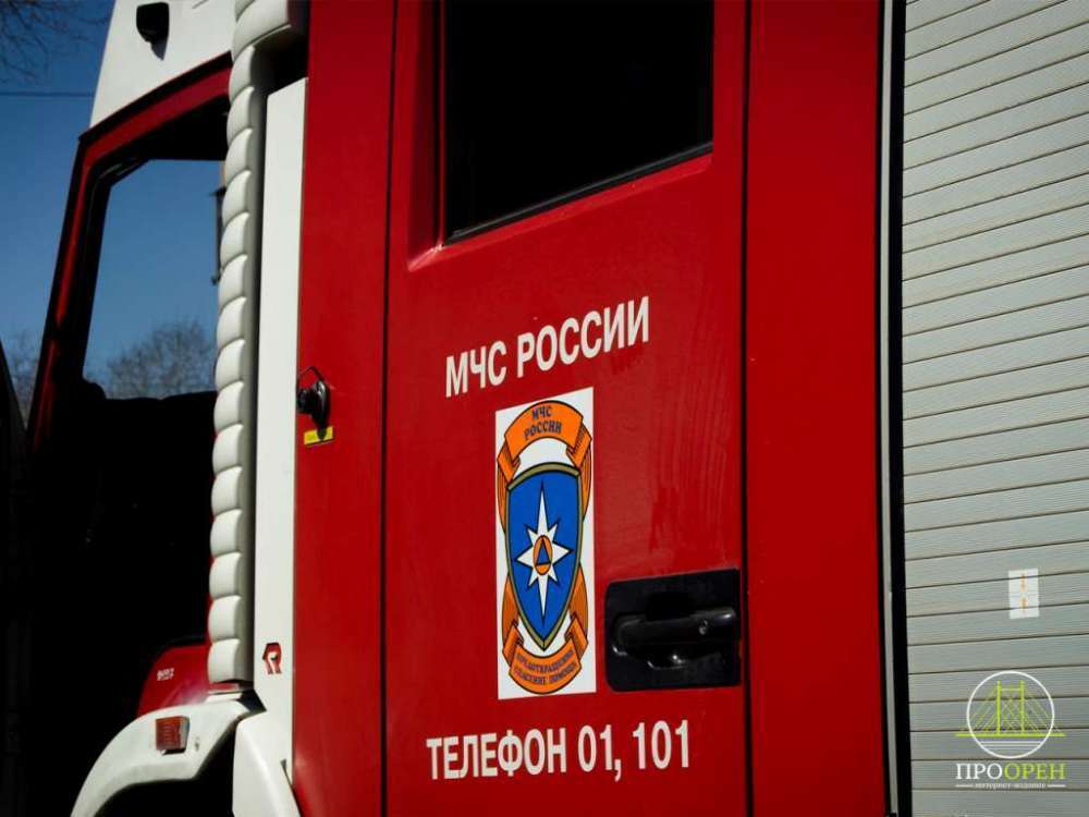 На пожарах в Оренбургской области погиб мужчина и пострадала женщина