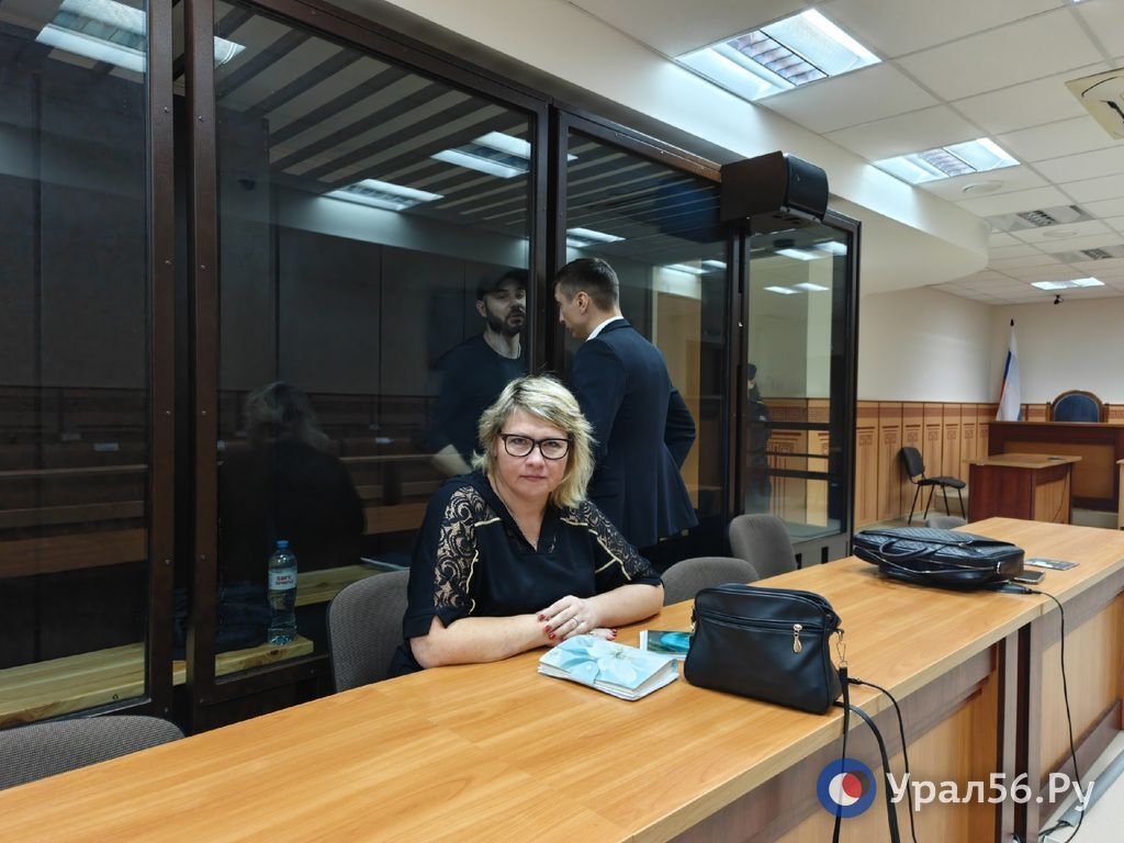 В суде Оренбурга начали рассматривать эпизод со стрельбой у гостиницы «Хилтон» с участием братьев Макаровых — фото 3