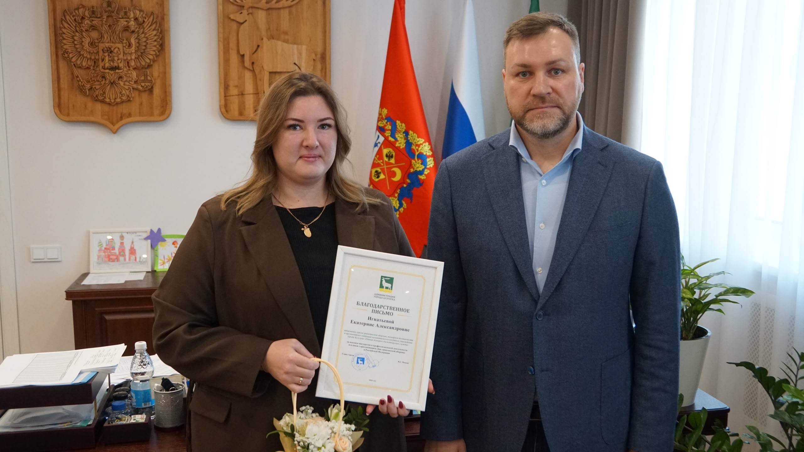 Поздравил с 94-ой годовщиной образования Гражданской обороны сотрудников Управления по делам ГО — фото 3
