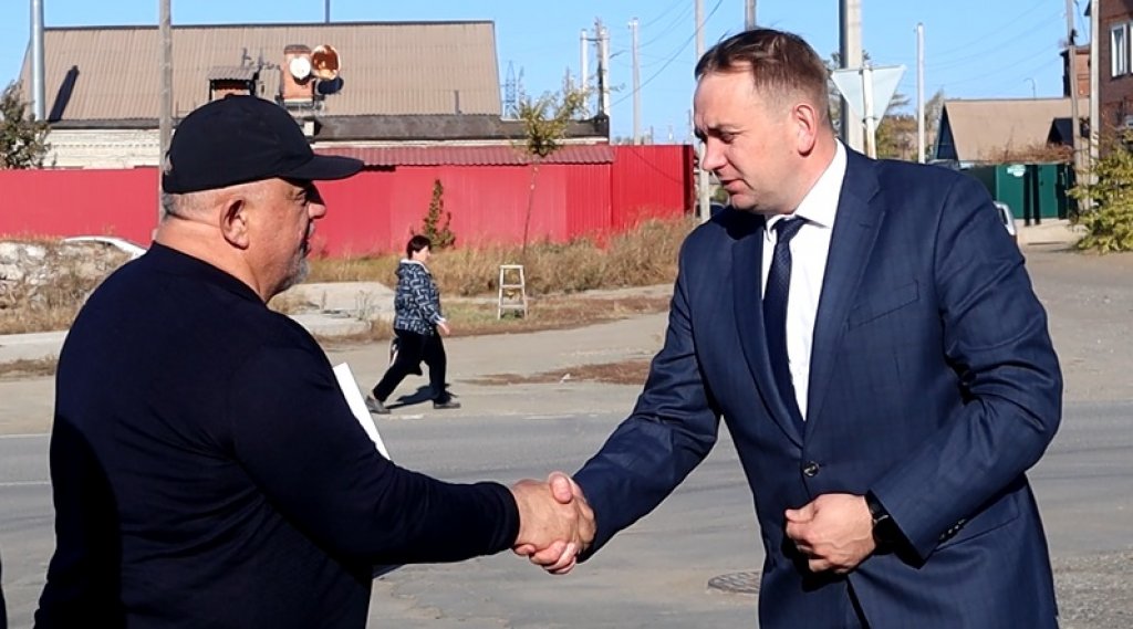 Новый замглавы администрации Новотроицка Антон Михин отметил, что у нас живут достойные люди — фото 1