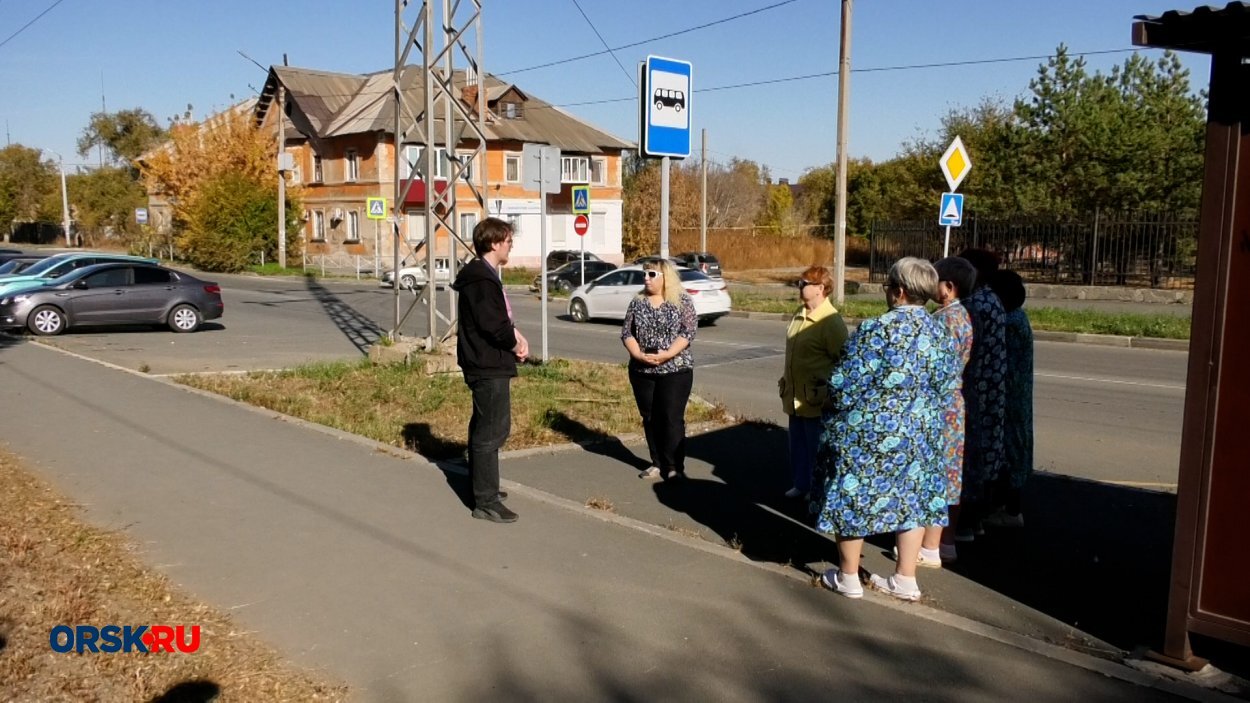 В горку — пешком: сотрудники больничного городка в Орске пожаловались на отсутствие 31 маршрута