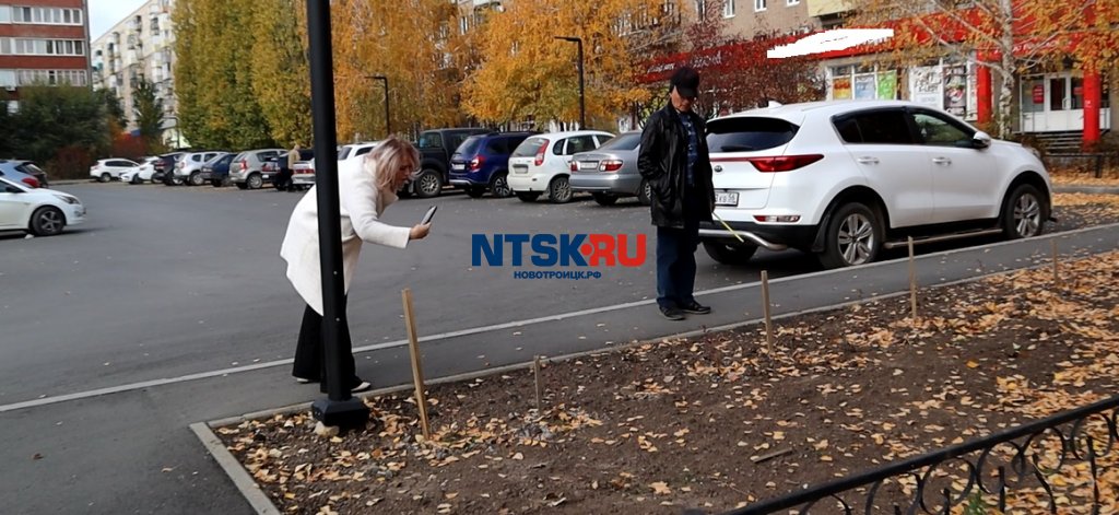 В Новотроицке комиссия начала приёмку работ по третьему этапу благоустройства – от дома № 160 до дома № 118 — фото 4