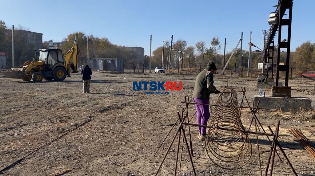 В Новотроицке началась подготовка к строительству двух ТЦ в Западном районе — фото 1