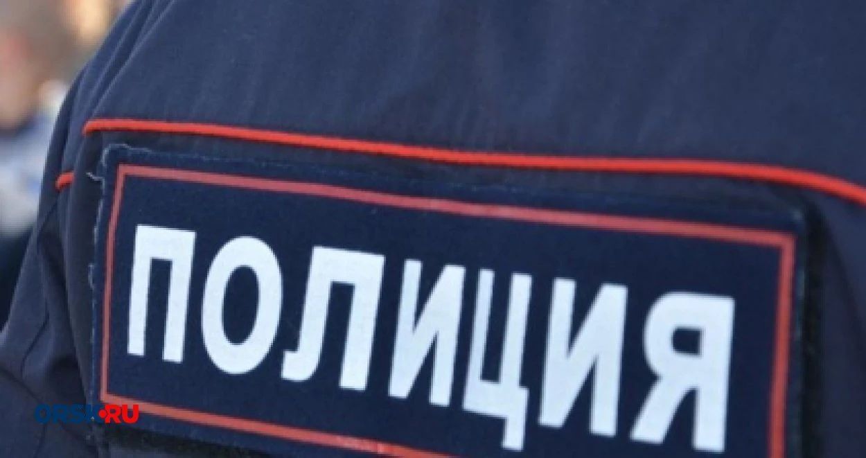 В Орске пьяный 20-летний парень угрожал ножом сотрудникам ДПС