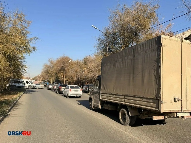На улице Новосибирской трактор столкнулся с иномаркой — фото 3