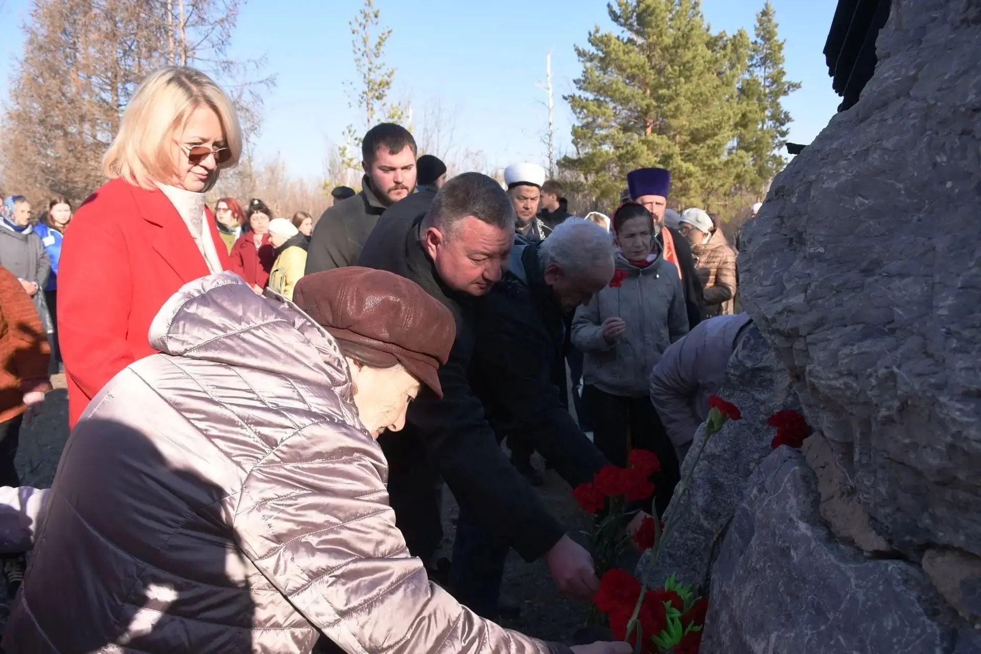 В Оренбурге почтили память жертв политических репрессий — фото 3
