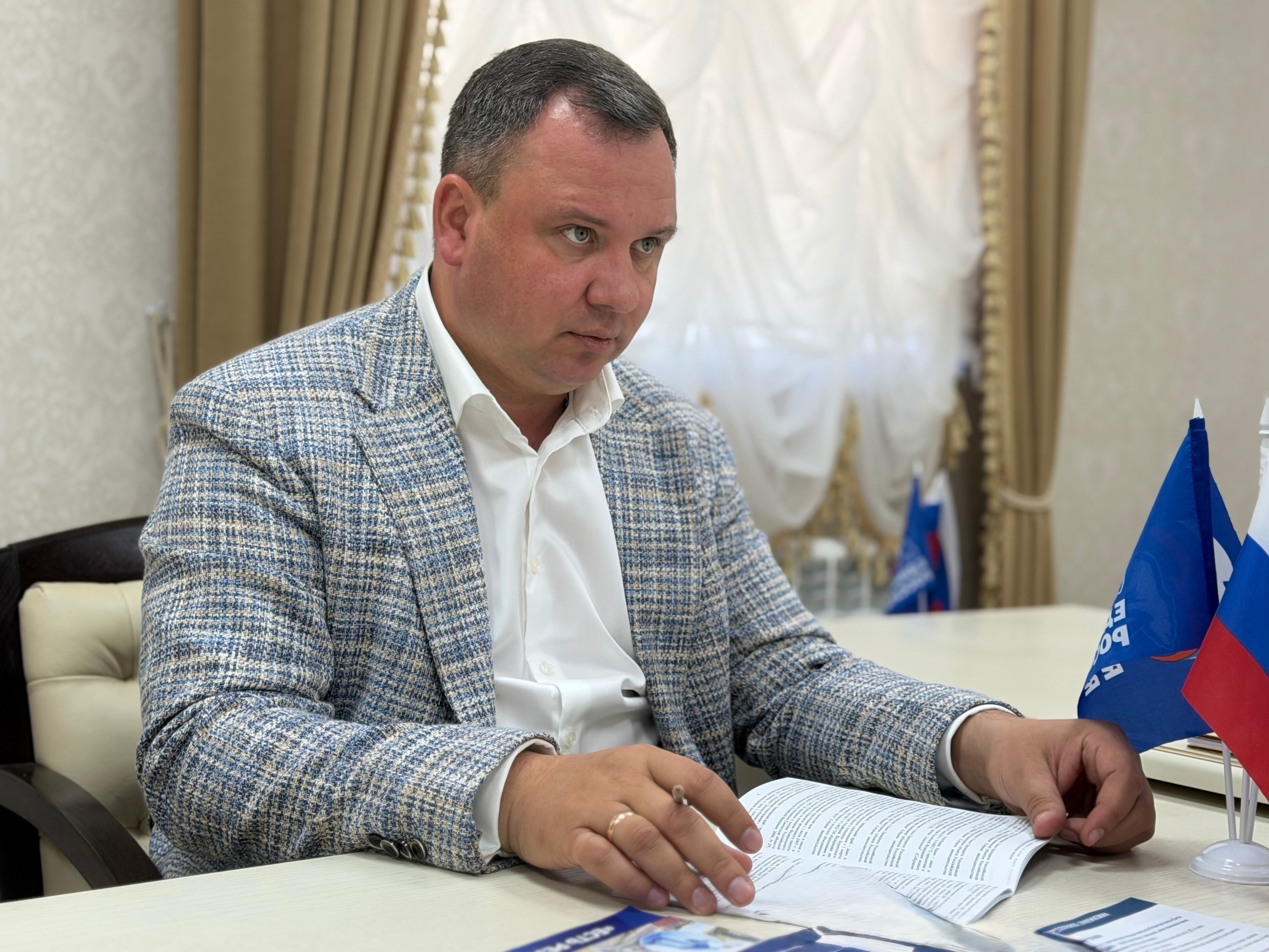 Депутат ЗакСобрания Павел Такмаков проведет прием граждан